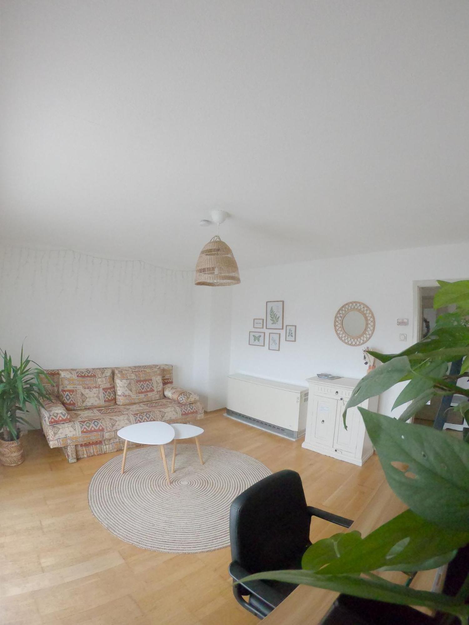 Happybnb Apartment Mit Sonniger Terrasse Lochgau Eksteriør bilde