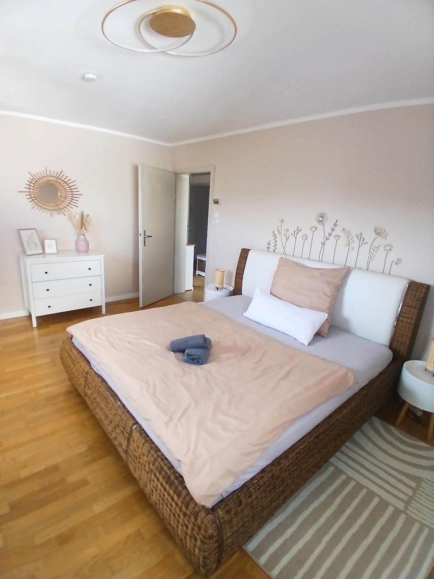 Happybnb Apartment Mit Sonniger Terrasse Lochgau Eksteriør bilde