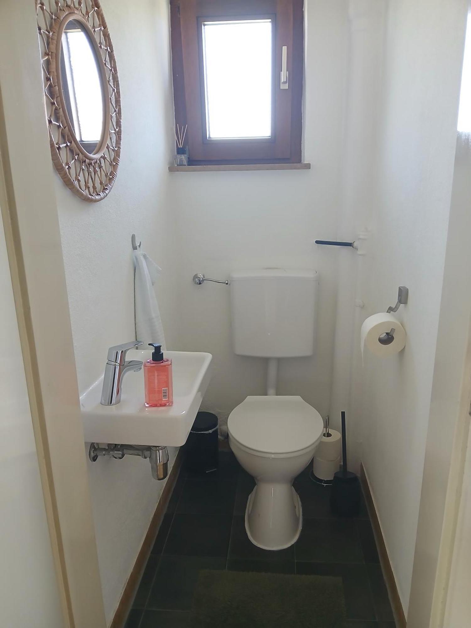 Happybnb Apartment Mit Sonniger Terrasse Lochgau Eksteriør bilde